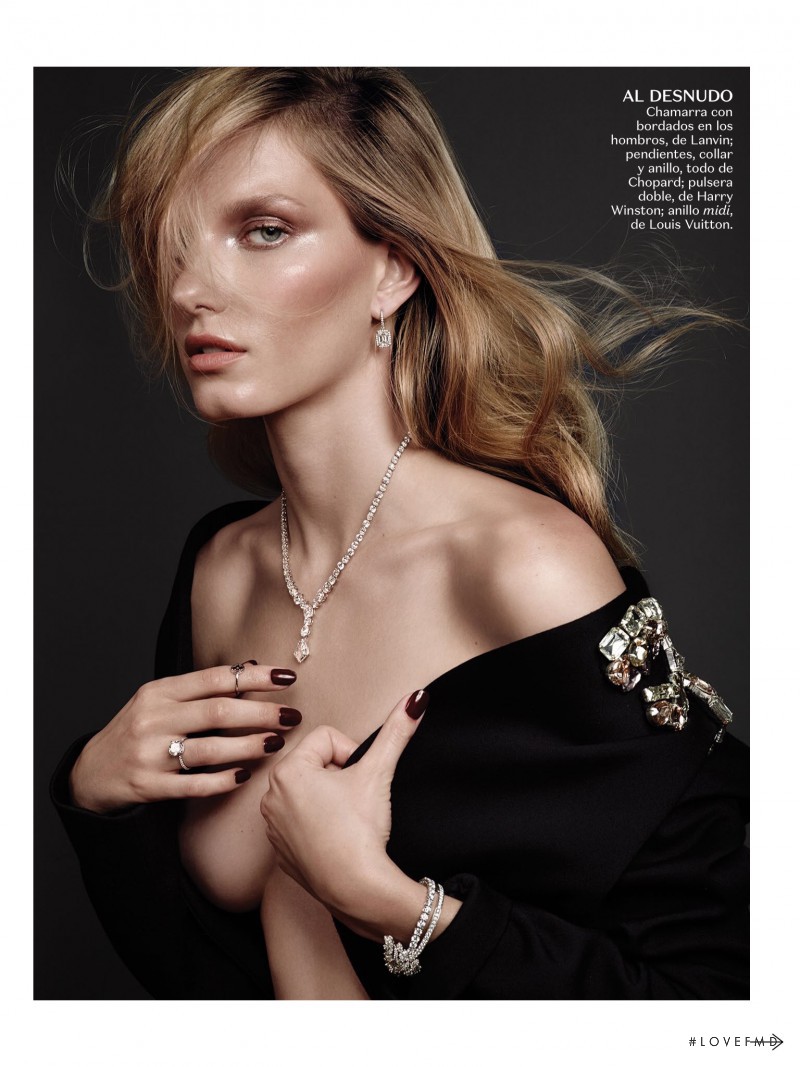 divino iman in vogue mexico with